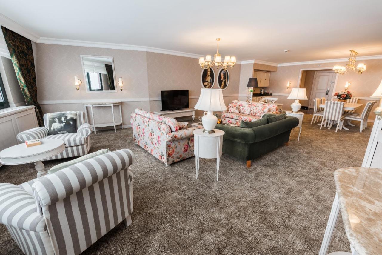 Karinna Hotel Convention Center & Spa - Full Board Plus Bursa Bagian luar foto